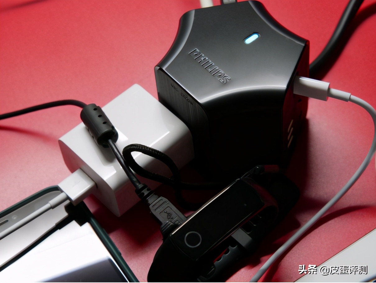库克：正合我意，双A口+氮化镓，飞利浦摩天轮插座真“环保”