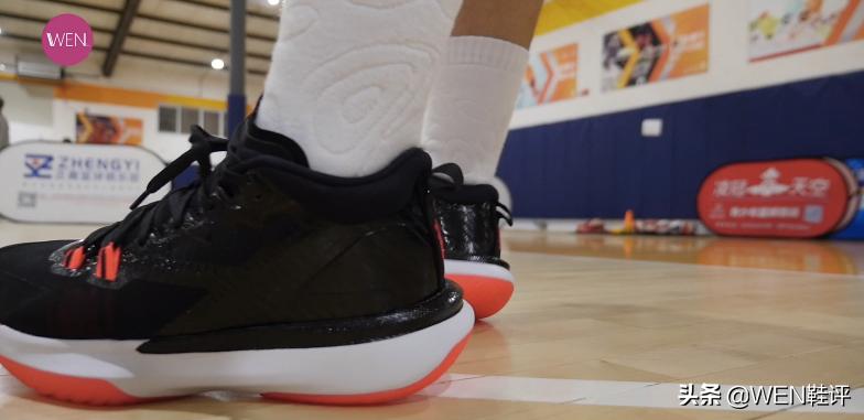 不到四百的好鞋推荐,不到四百块的潮鞋