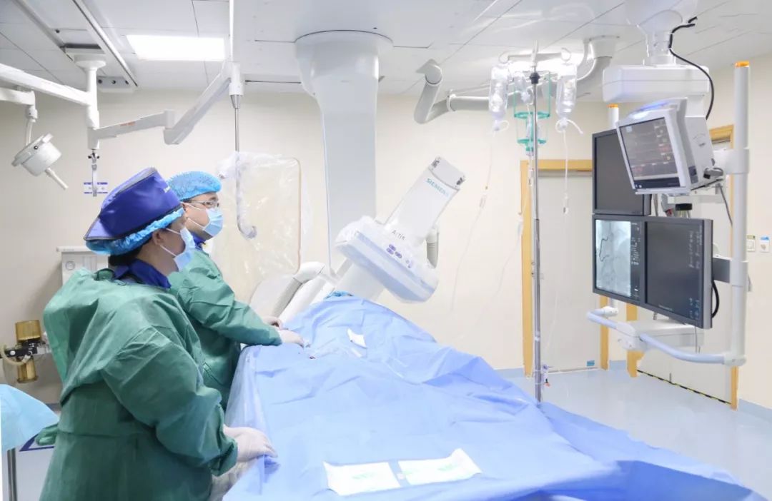 “拍打”缓解疼痛?栖霞果农险丢命!