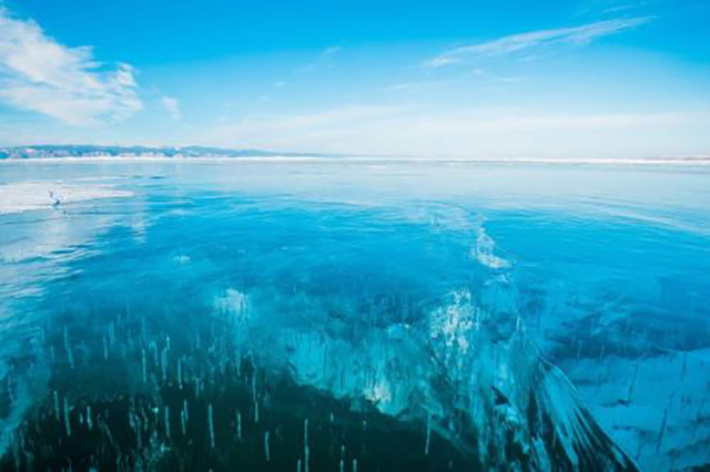 潜水湖底发现27年前死尸,干旱湖底惊现4具尸骨