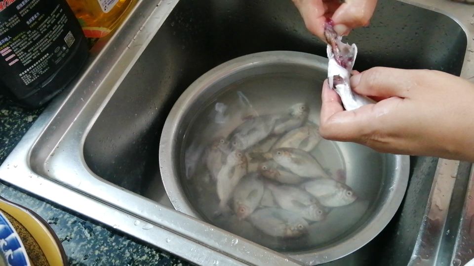 如何做红烧淡水银鲳,小银鲳各种做法