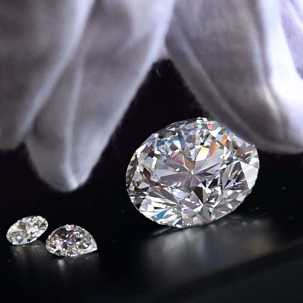 钻戒常识购买钻戒需要注意的事项,如何挑选一款性价比高的钻戒品牌