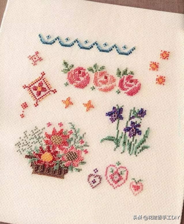 一张十字绣成品怎么弄成三幅,刺绣一张布需要几种绣法