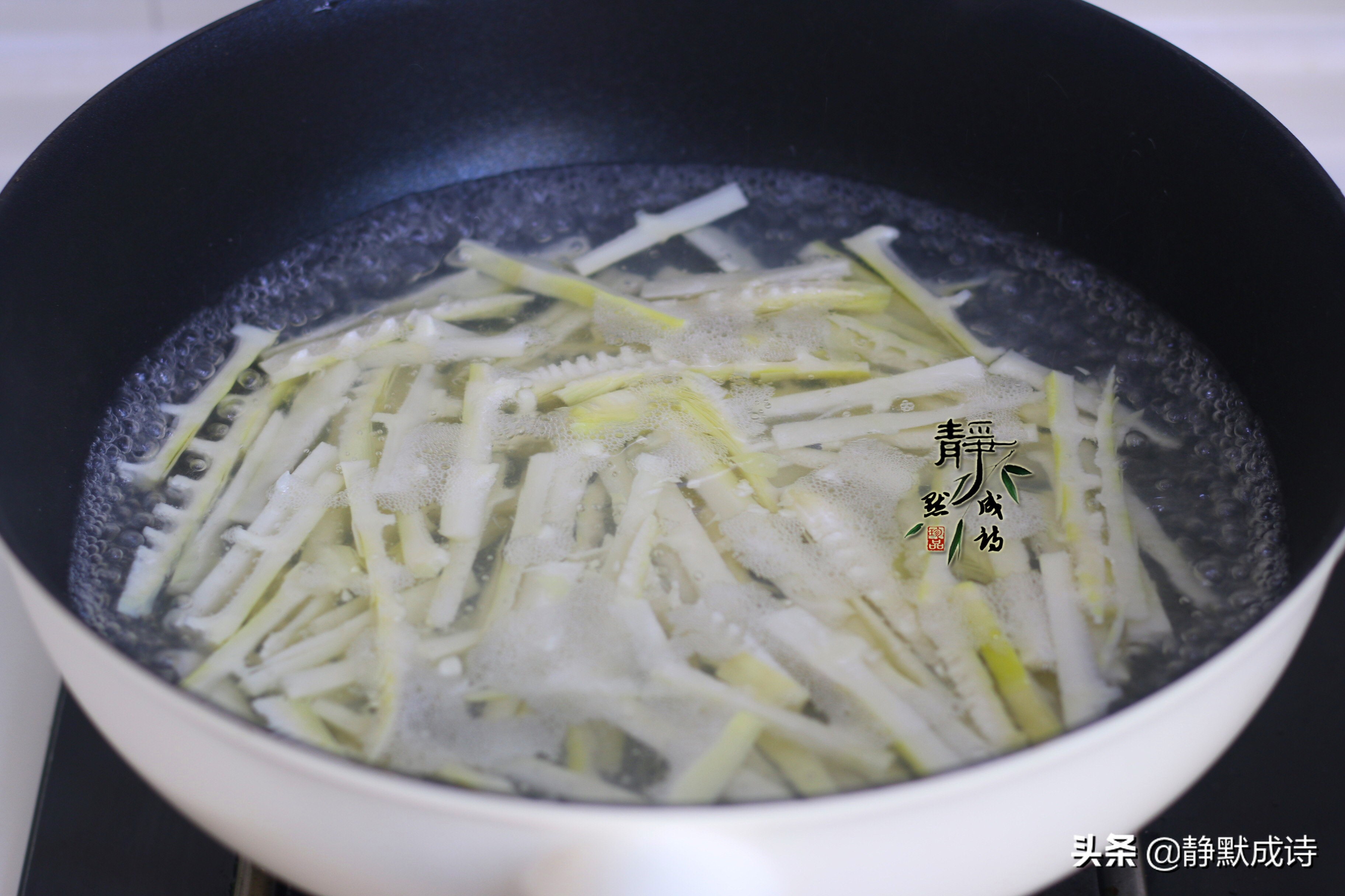 春笋最好吃的做法，不油焖，不煮汤，又脆又嫩，1盘不够吃