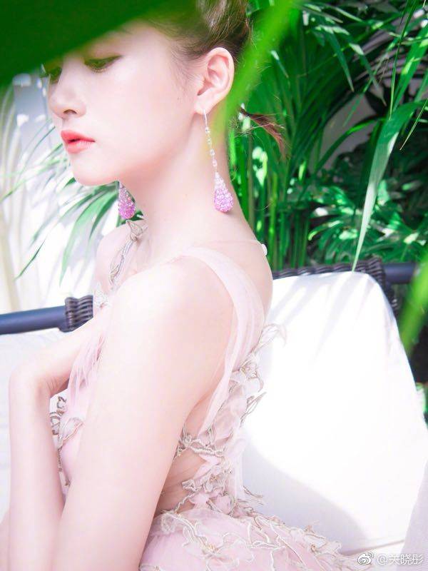 宋祖儿关晓彤身材,关晓彤身材有多好看