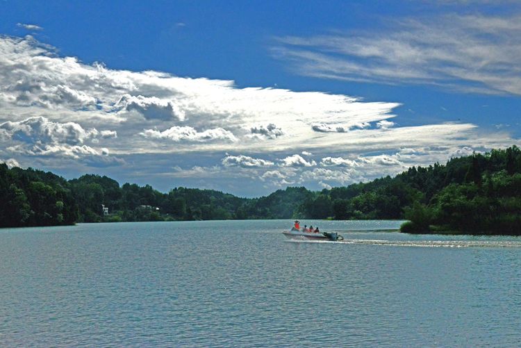 涔愯嚦鑽疯姳鎽勫奖浣滃搧娆ｈ祻,涔愯嚦鍗拌薄鎽勫奖