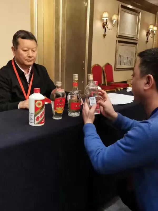 茅台迎宾酒真假鉴别视频,茅台王子酒整箱真假鉴别