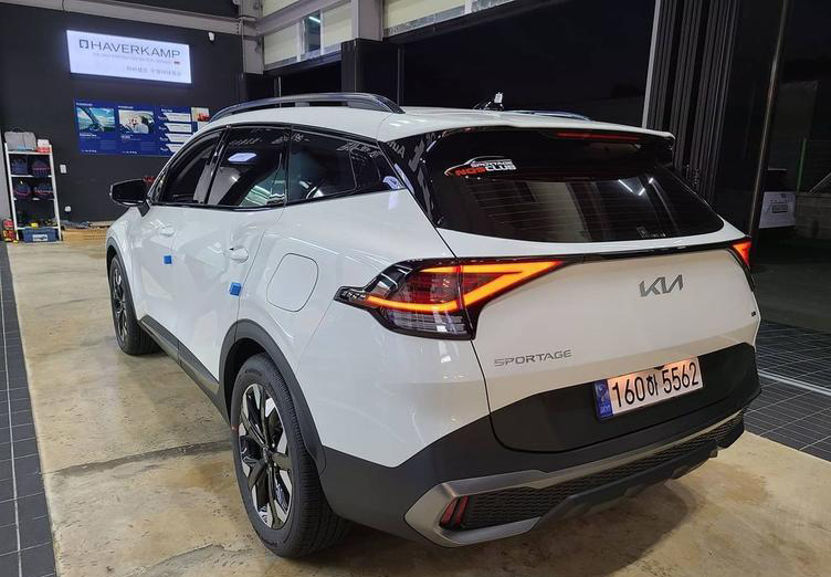 起亚狮跑1.6t手动挡二手江西省内,全新起亚狮跑有7座吗