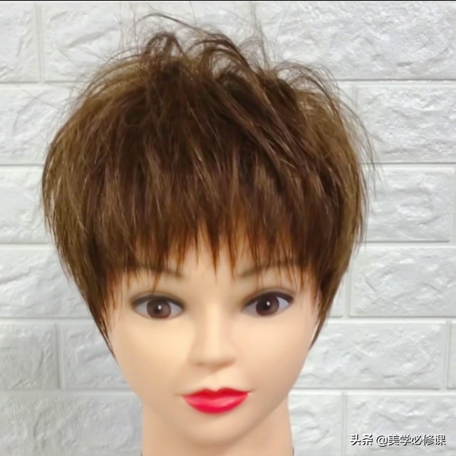 美发店女士短发纹理发型,发型女士短发碎发