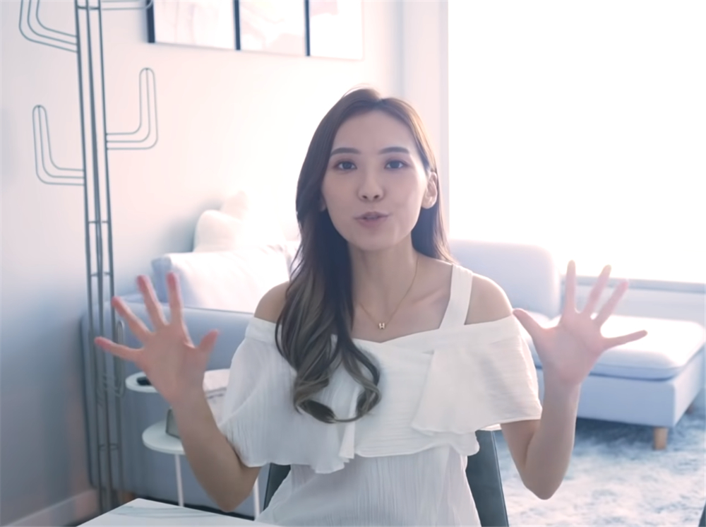 女孩在香港的4平方蜗居生活,香港330平别墅独居