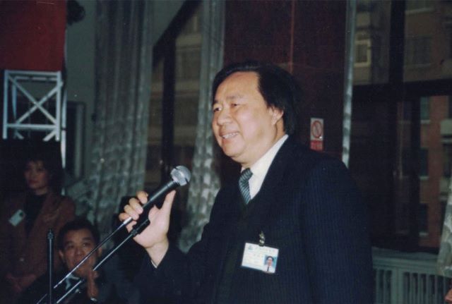 牟其中现有资产多少亿,前首富牟其中出狱