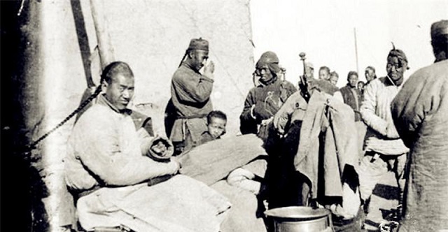 1939年*荣臻聂**带领队伍来到野三坡，村民：你们是反清复明的队伍吗