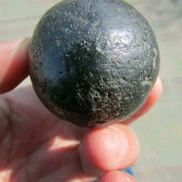 朗斯代尔陨石,石墨和朗斯代尔石同体