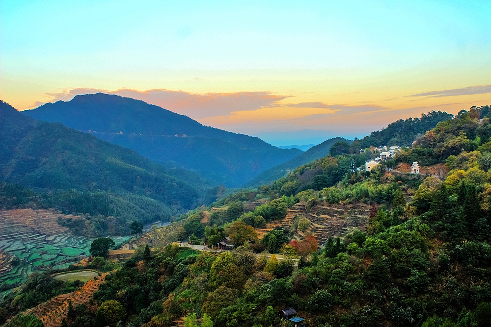 婺源篁岭梯田花海,婺源篁岭欢乐颂