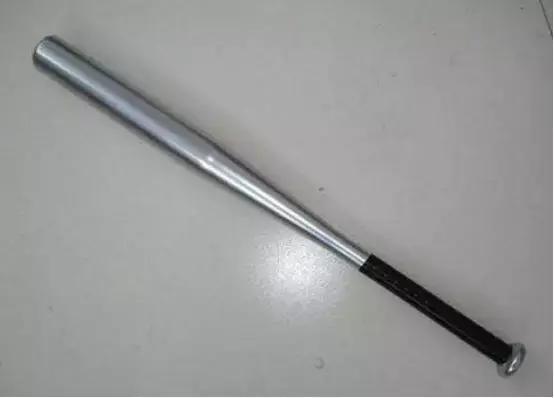 国航国内飞机携带行李规定,飞机允许携带行李箱最大尺寸