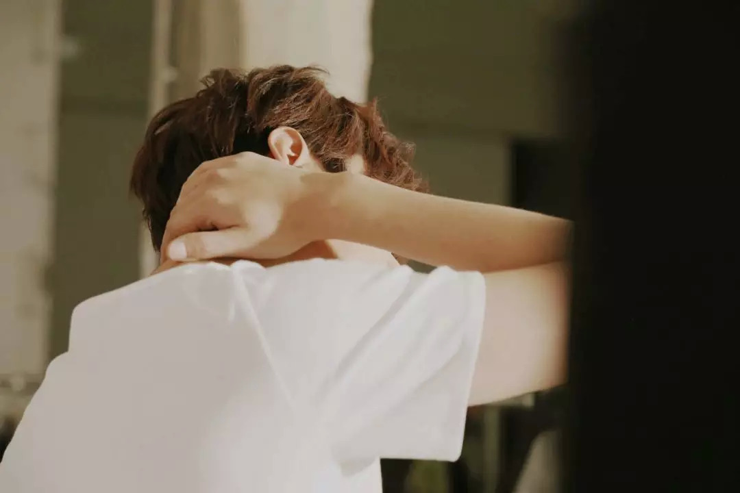 他要回归啦！韩剧扛把子、长腿欧巴始祖，还公开承认看过小电影