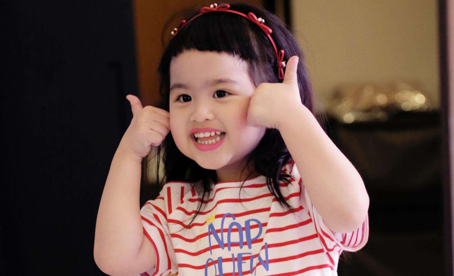 包贝尔的女儿饺子和李现视频,包贝尔女儿包饺子李现评论