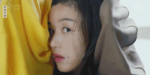 蓝色大海的传说全智贤穿搭玫红色,全智贤蓝色大海的传说眼泪变珍珠