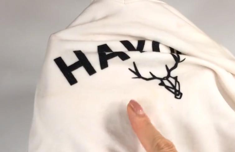 白衣服发黄变白最快最简单的方法,放久的白衣服发黄了怎么可以洗白