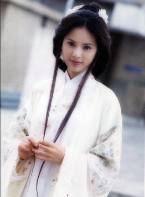 袭胸,下跪,尿裤子,新版《天龙八部》还能再恶心点吗?