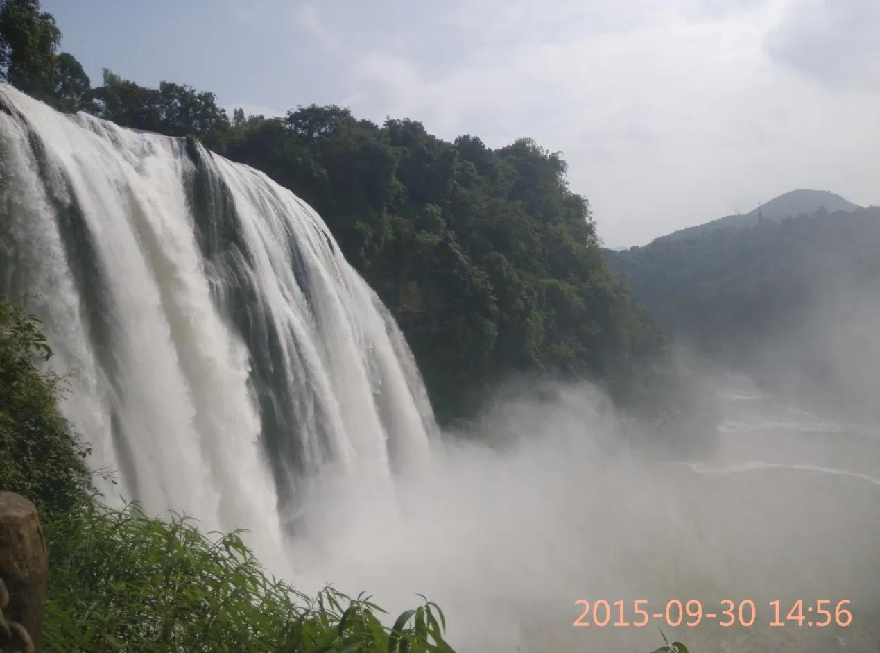 黄果树荔波小七孔苗寨镇远两日游,千户苗寨梵净山黄果树三日游