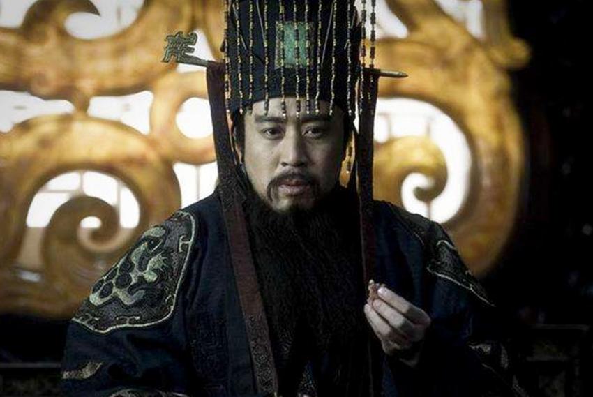 再残暴的皇帝也有朋友,秦始皇也不例外,但结果却被他活活逼死了