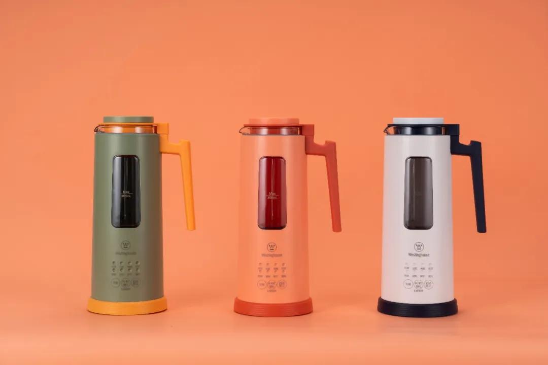 会生活的人，家里都会有这样一个多功能的豆浆果汁搅拌机