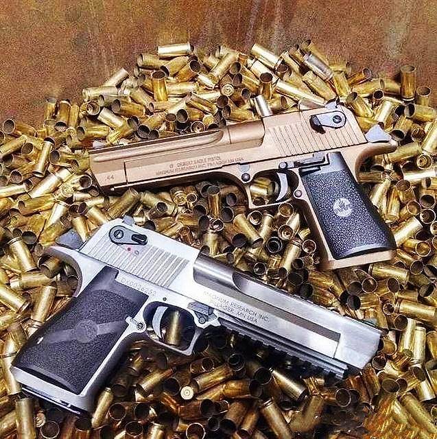 沙漠之鹰用什么手枪,沙漠之鹰手枪实战视频