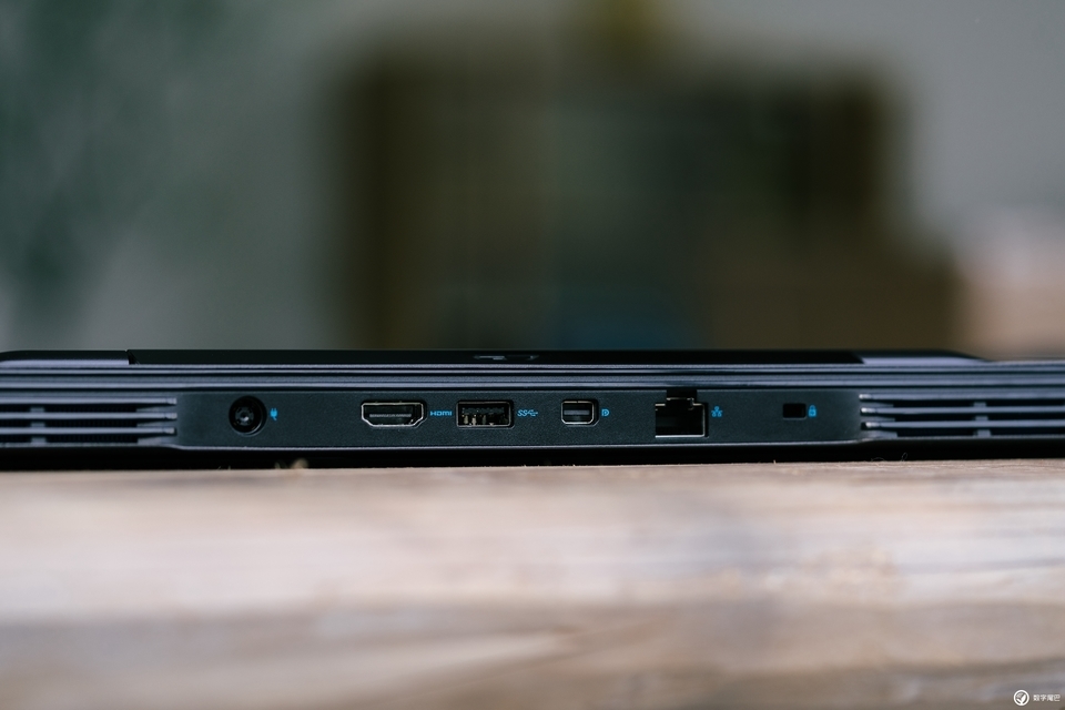 戴尔g7游戏笔记本多大,pc玩家