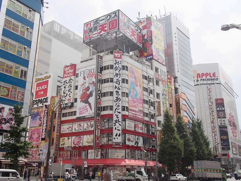 冰墩墩手办在哪里买,手办去哪里买正品