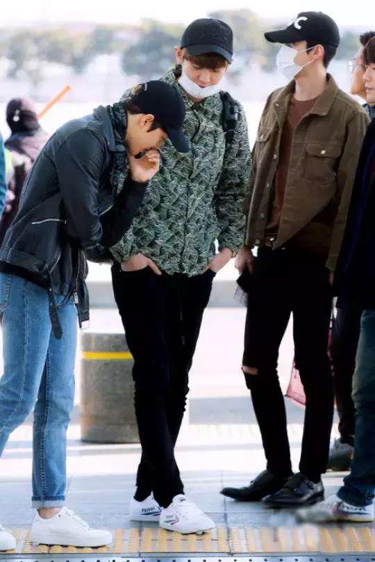 还在看钩子和三杠吗?这4个品牌的鞋,值得你收藏