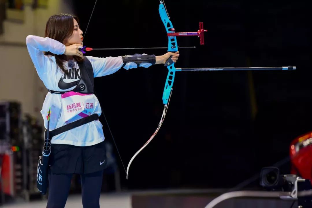 这场艺人跨界运动会,竟然让射箭馆的客流涨了三倍!