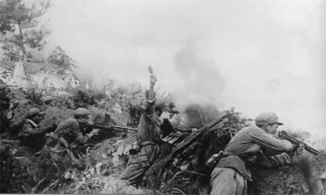 志愿军到底是怎么打赢美军的,志愿军战斗力达到了轻步兵的巅峰