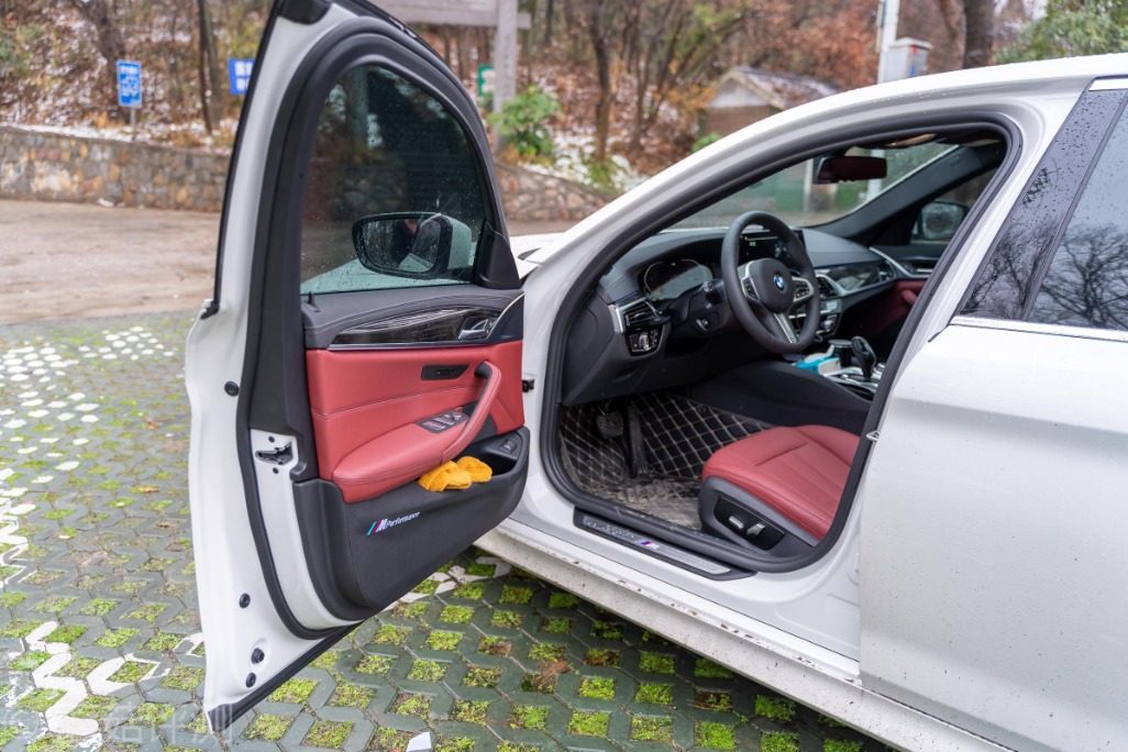 50万预算够买宝马530i吗,50万买宝马5系l4