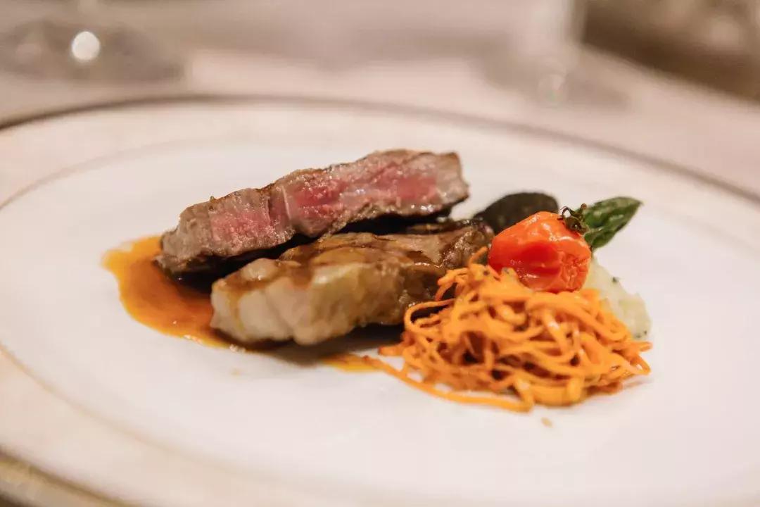 山西艺奢书廊餐厅 (太原艺奢书廊餐厅生日布置)