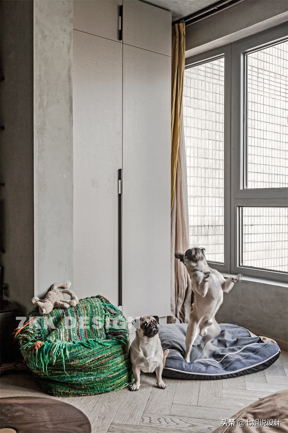 新梅共和城100m²工业风：大胆裸装，冷暖碰撞，演绎粗犷文艺之家