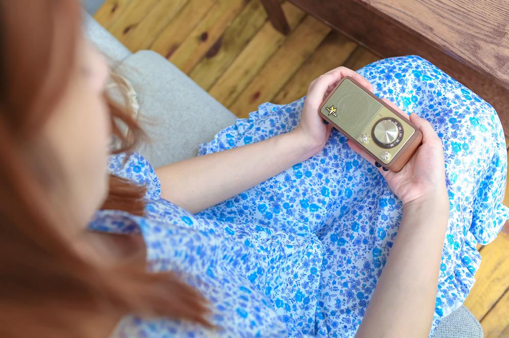 复古颜值结合最新科技，山进MASTERM1无线蓝牙音箱收音机体验有感