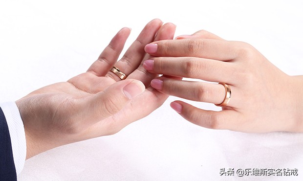 18k金钻戒是什么金,钻戒18k金是什么意思值钱吗