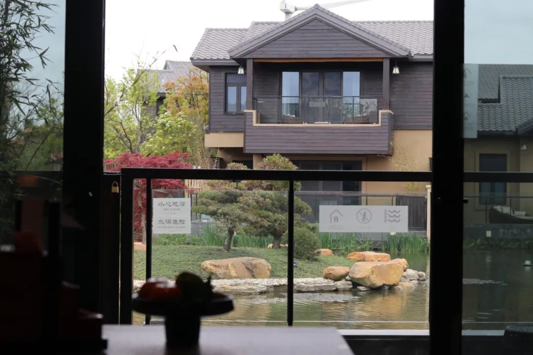 住进风景里温泉酒店,住进风景里旅游度假温泉酒店