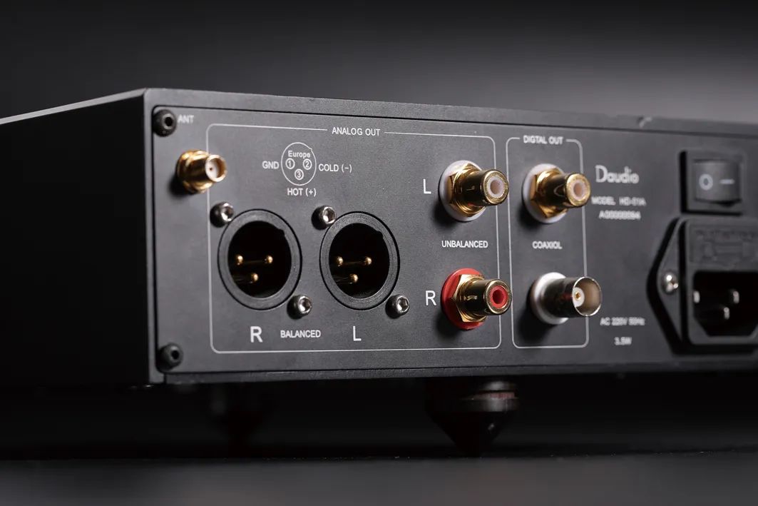 PK五万元CD机，DaudioHD-01无线解码器