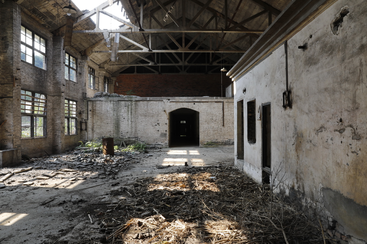 三线系列之13：国营二三八厂，国营湖北华中精密仪器厂