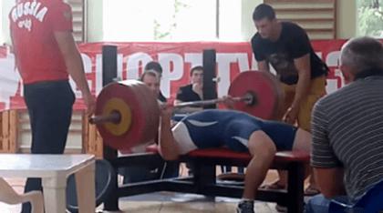 跑步之后膝盖损伤,跑步后膝盖出现肿胀吃什么药