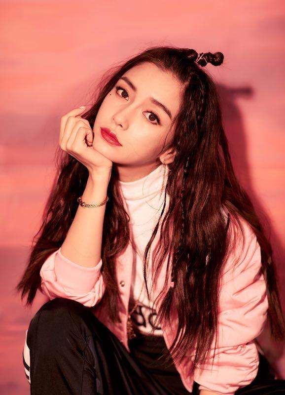 超减龄双丸子头,凌乱减龄高丸子头