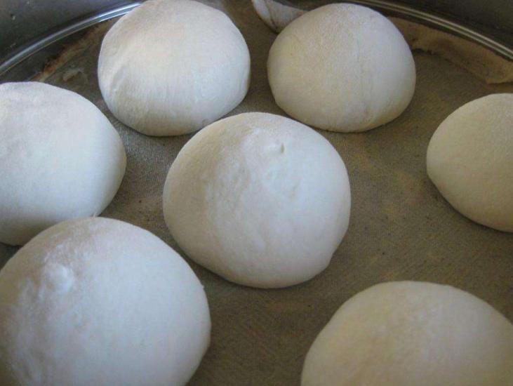 蒸馒头用冷水还是热水,发酵好的馒头用冷水还是热水蒸