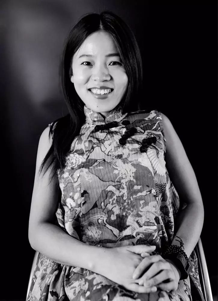 十位残障女性的肖像