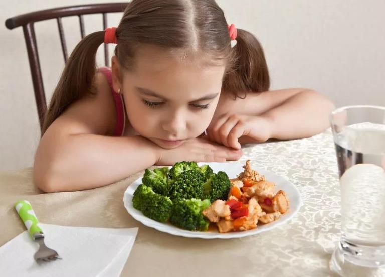 头发缺锌的症状图,免疫力低下造成头发发黄