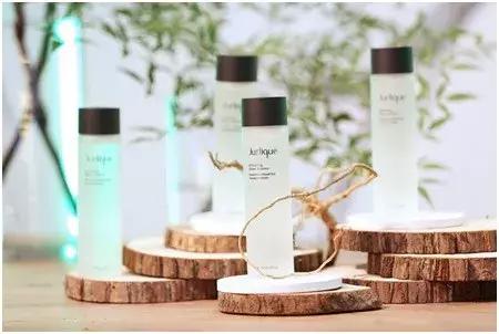 李现不光“骗”女孩感情还“骗”光她们的钱?现男友同款买起来