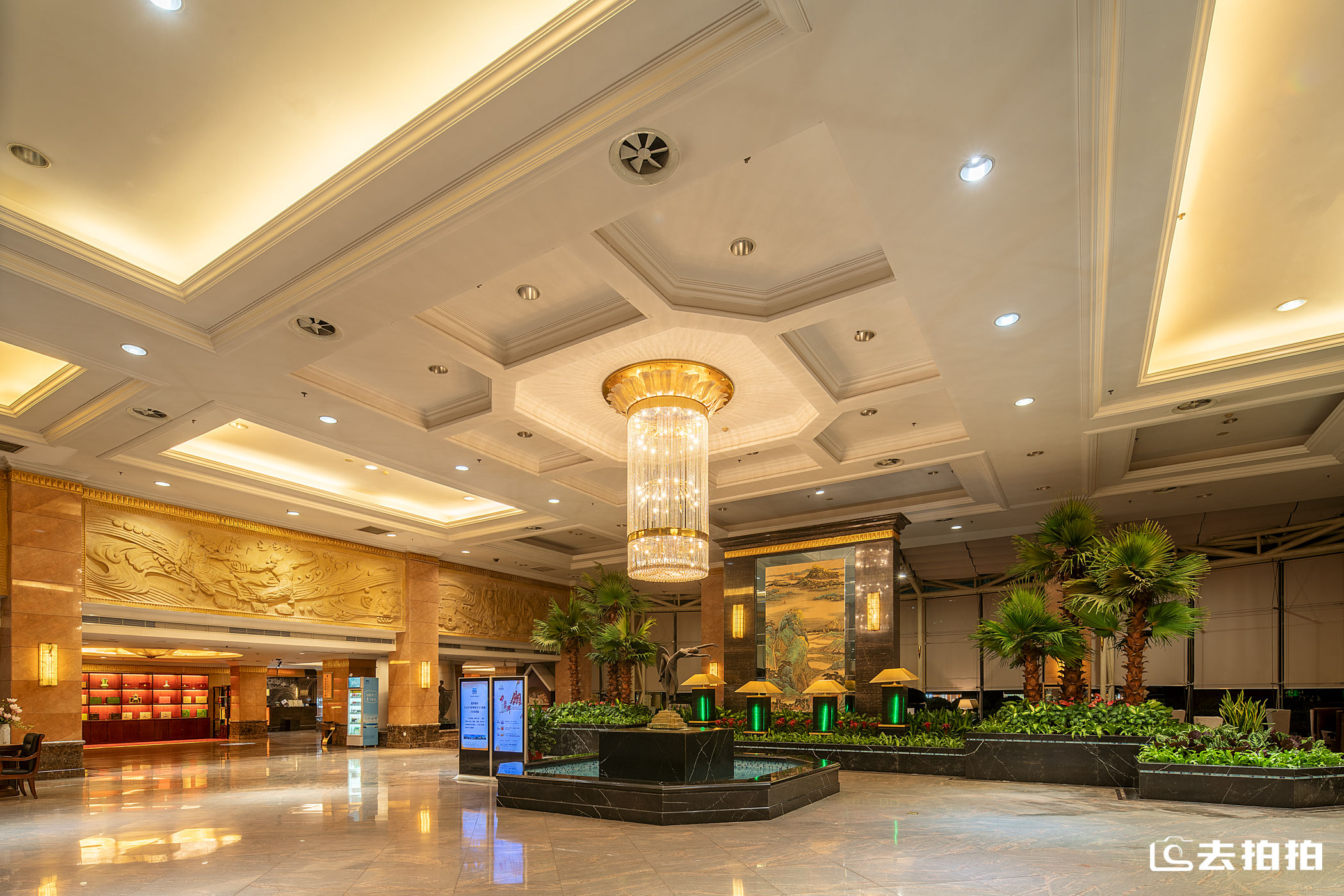 去拍拍蓝海酒店l做一片有温度的“蓝海”