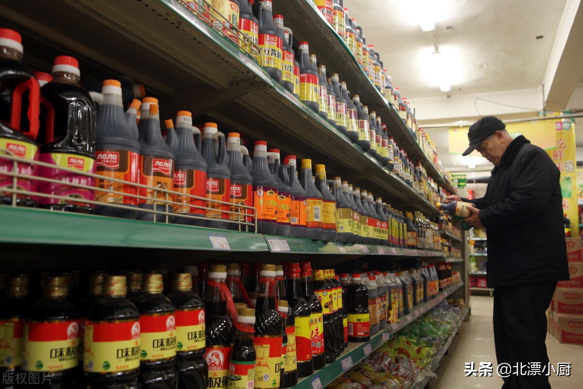 懂行的人买食盐不会只看价格,买酱油时这三种酱油别再买了