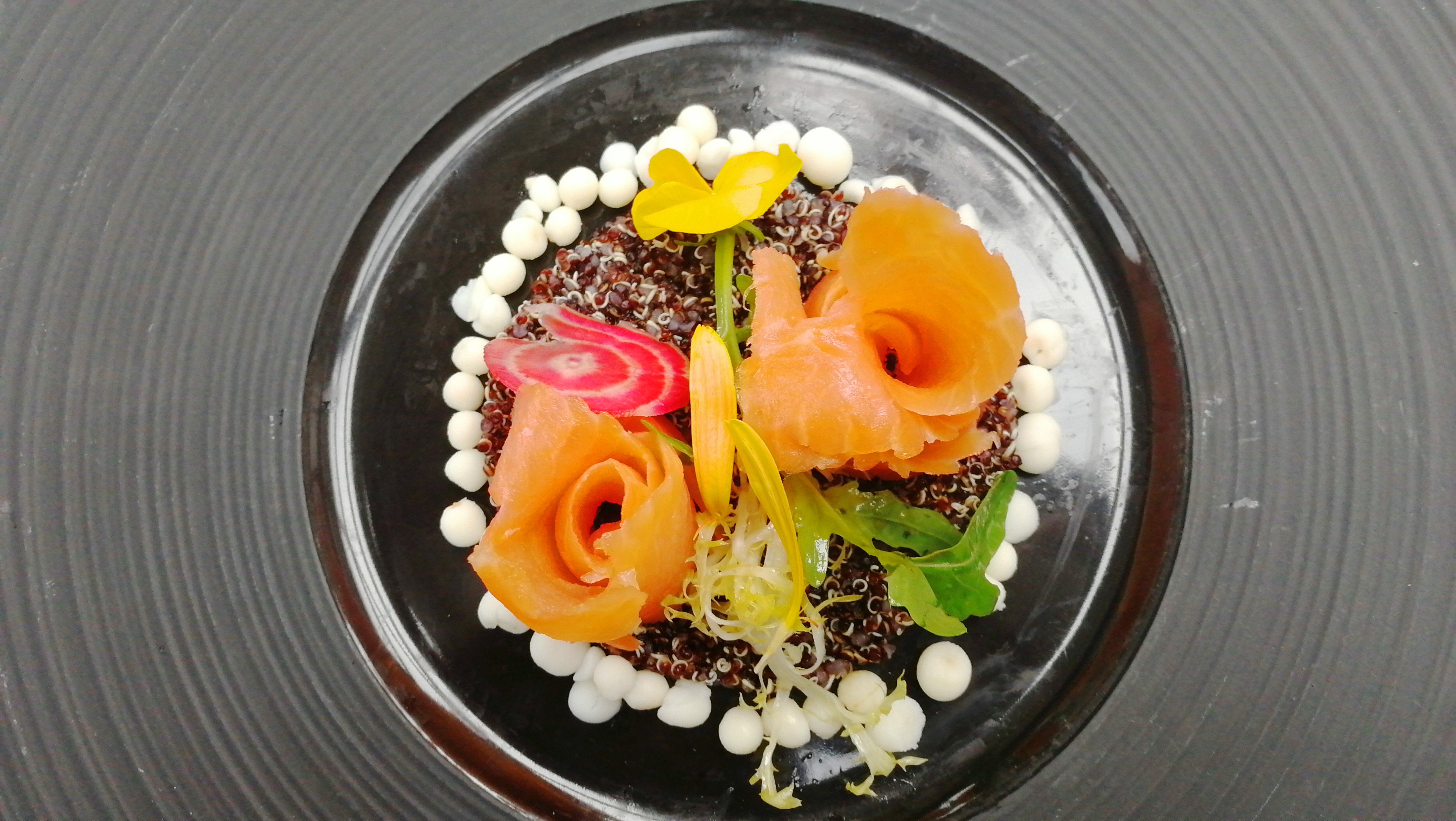 司马台长城的壮观雄奇+北方人的梦里水乡,都在这座京郊水镇了